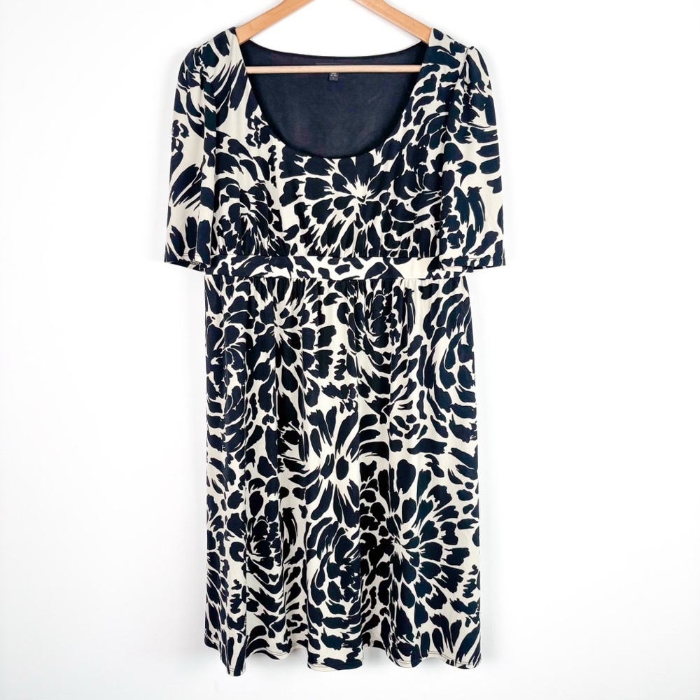 Marina Black Cream Floral Short Sleeve‎ Dress